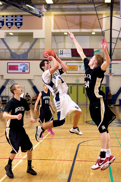 Senior Nate Yaw for 2 and the foul